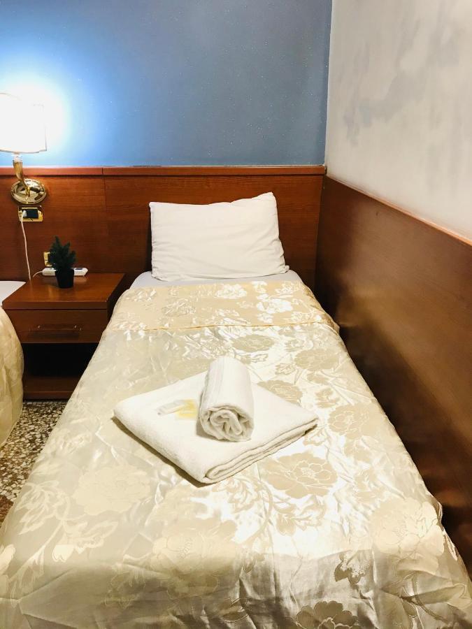 Holiday Rome Termini Otel Dış mekan fotoğraf