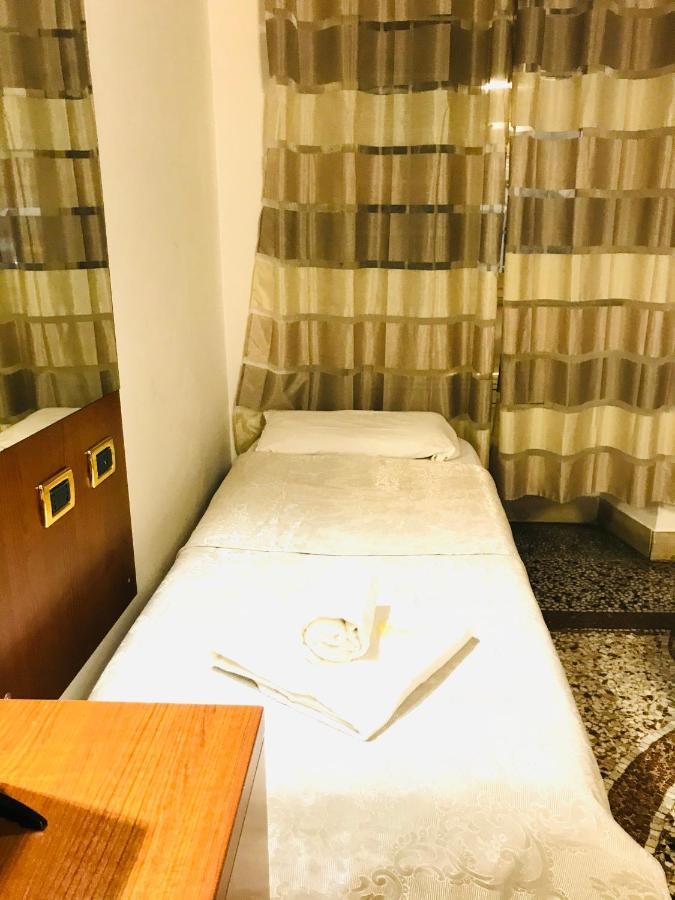 Holiday Rome Termini Otel Dış mekan fotoğraf