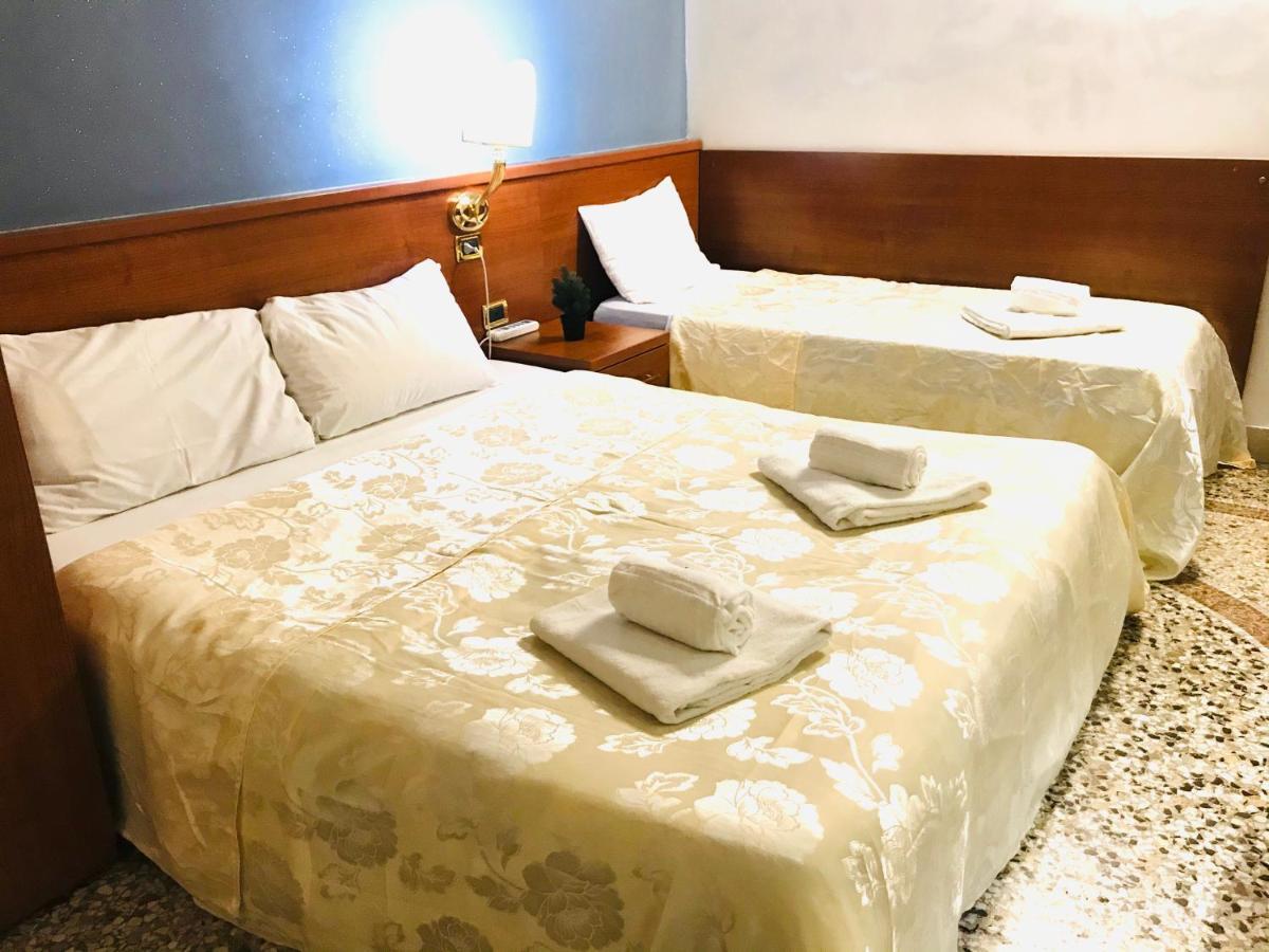 Holiday Rome Termini Otel Dış mekan fotoğraf